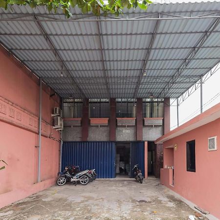 Reddoorz Syariah Near Stasiun Karet Hotel จาการ์ตา ภายนอก รูปภาพ