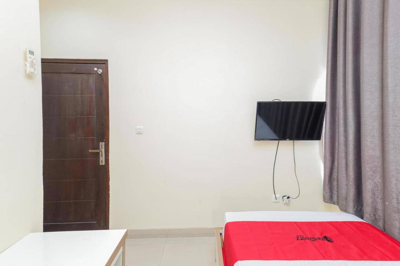 Reddoorz Syariah Near Stasiun Karet Hotel จาการ์ตา ภายนอก รูปภาพ