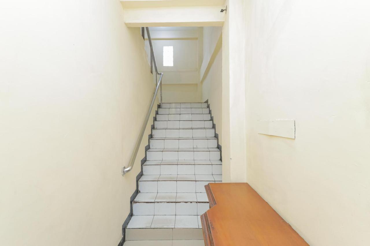 Reddoorz Syariah Near Stasiun Karet Hotel จาการ์ตา ภายนอก รูปภาพ